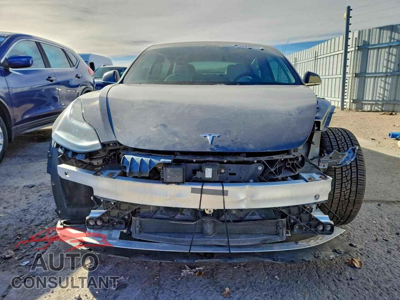 TESLA MODEL 3 2018 - 5YJ3E1EB3JF111868