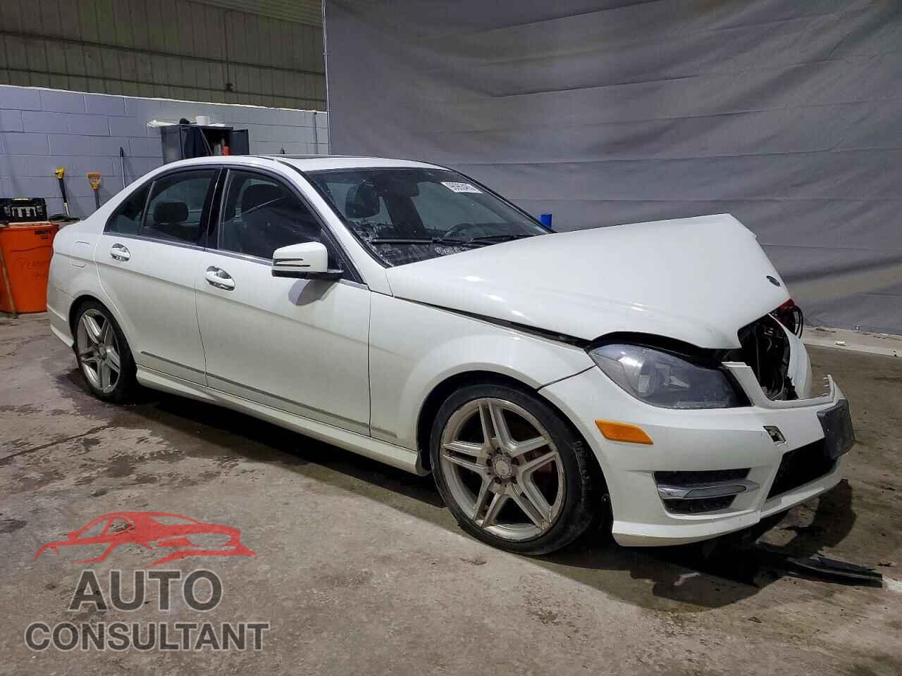 MERCEDES-BENZ C-CLASS 2012 - WDDGF8BBXCR226014