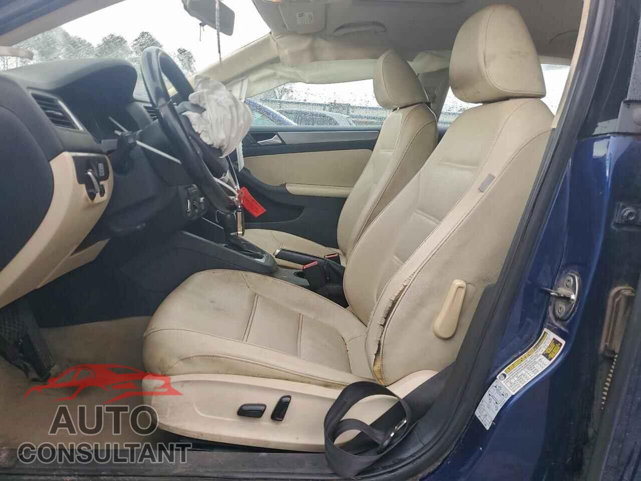VOLKSWAGEN JETTA 2014 - 3VWLL7AJ2EM369870