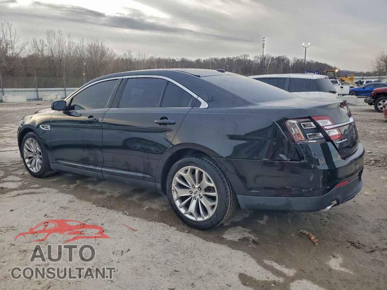 FORD TAURUS 2015 - 1FAHP2F85FG108661