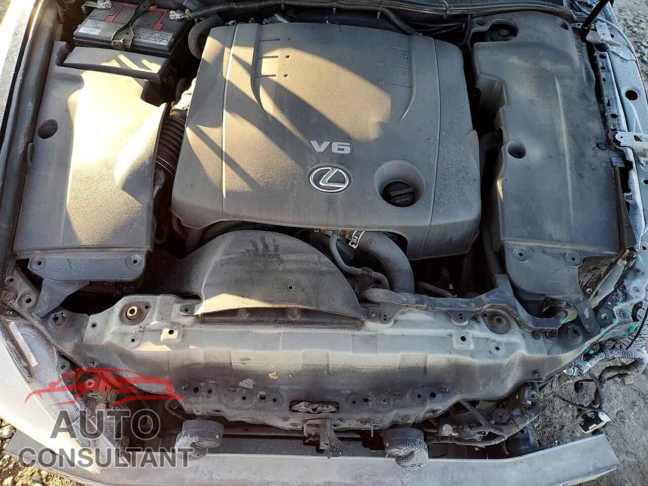 LEXUS IS 2011 - JTHCF5C28B5052485