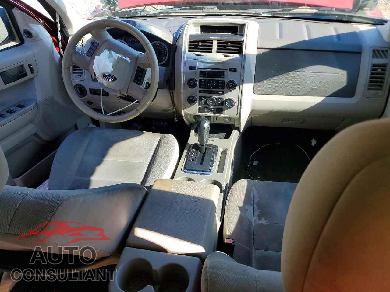 FORD ESCAPE 2011 - 1FMCU0D74BKA72587