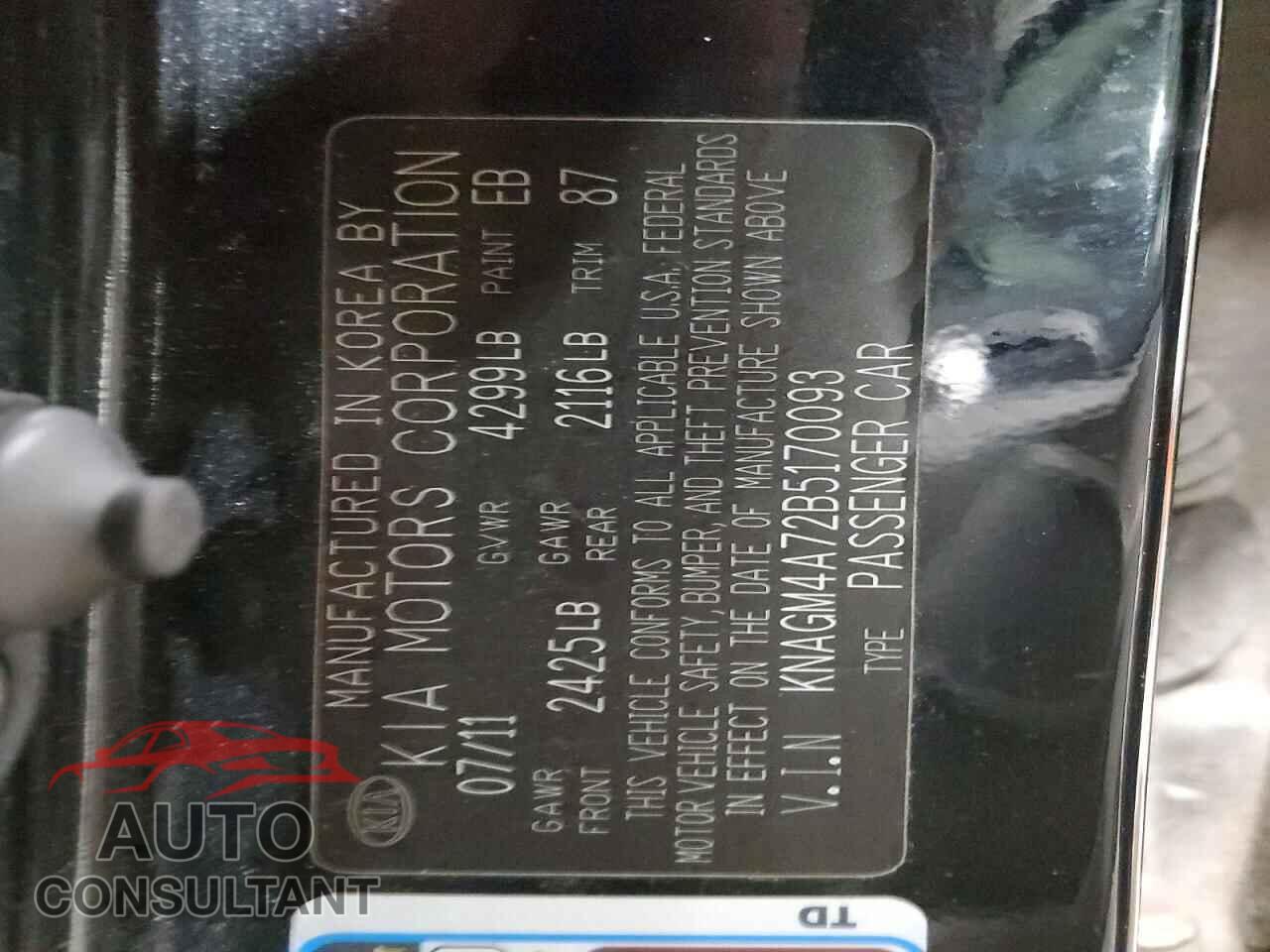 KIA OPTIMA 2011 - KNAGM4A72B5170093