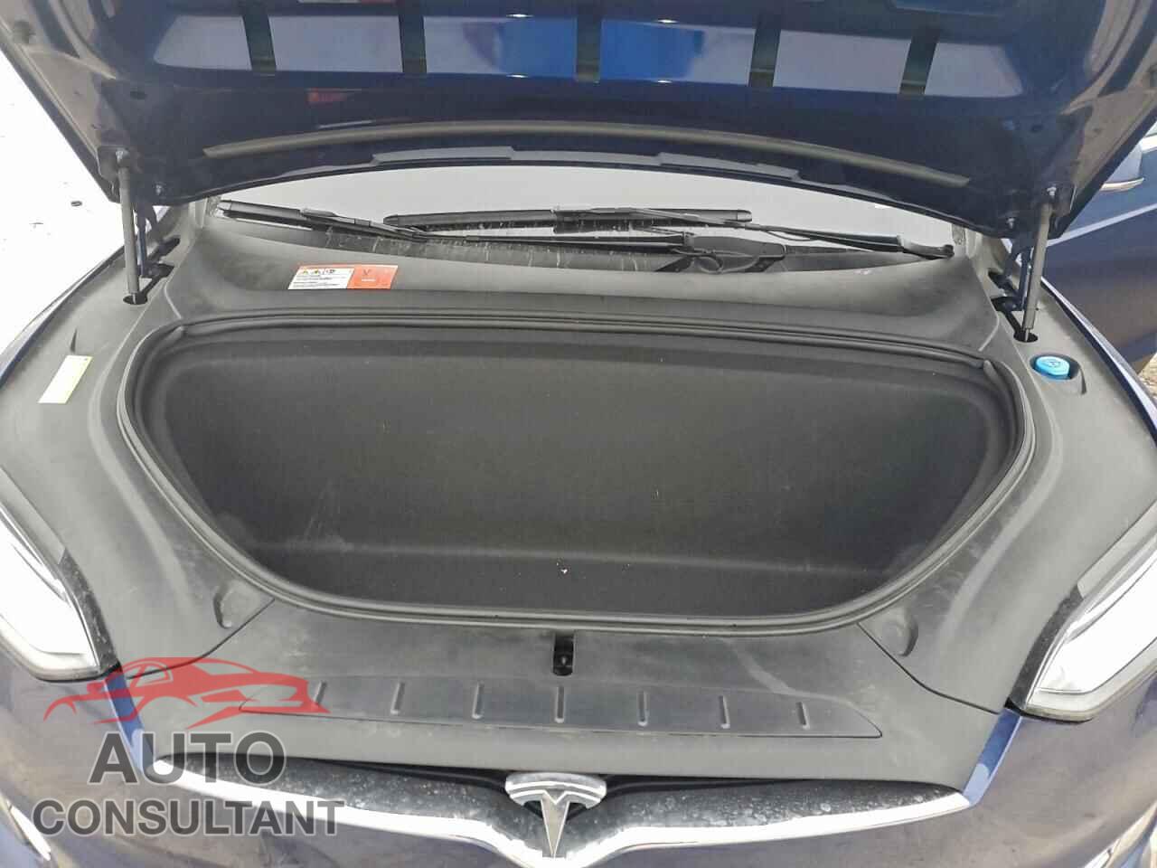 TESLA MODEL X 2017 - 5YJXCAE29HF044775