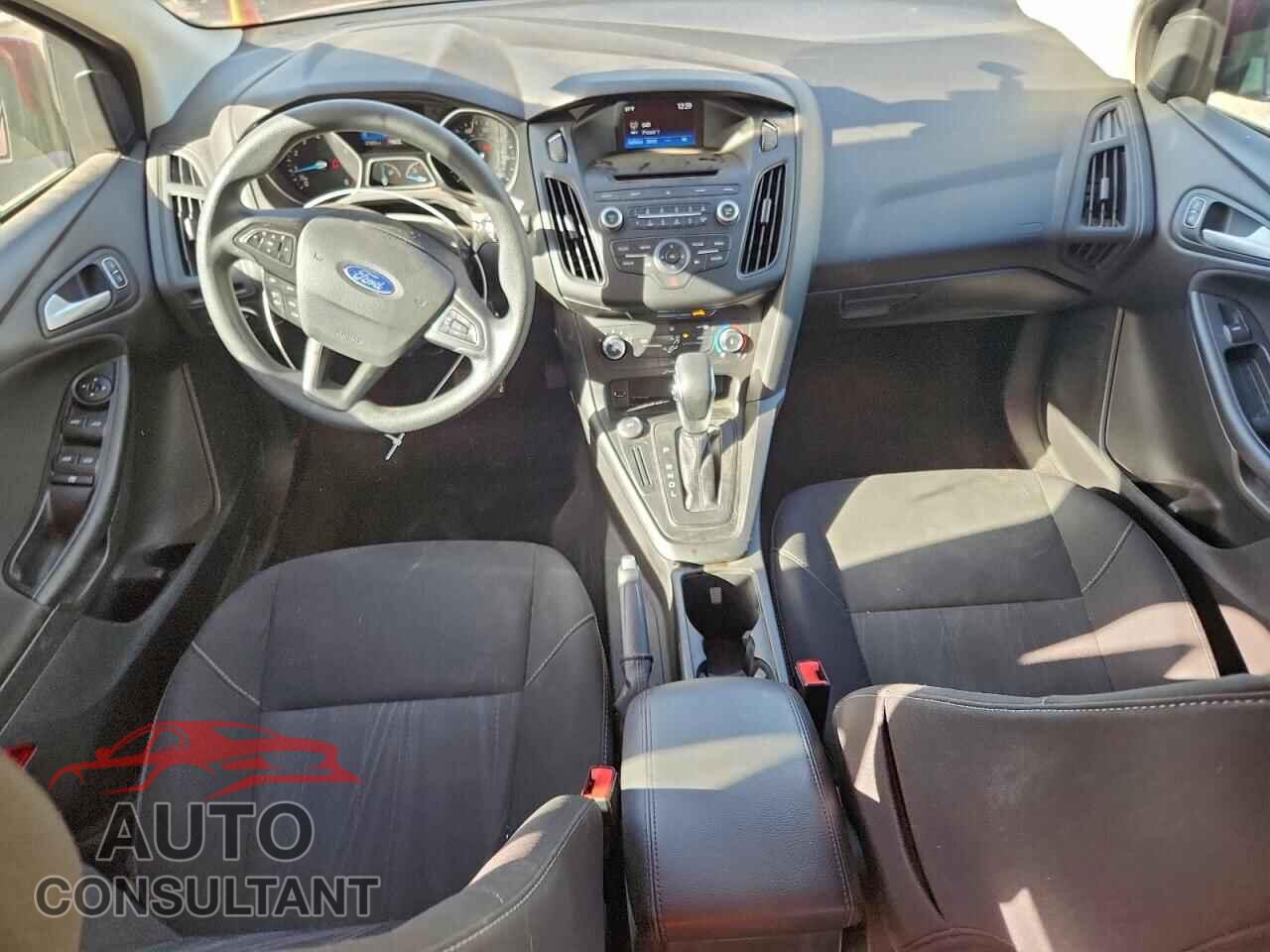 FORD FOCUS 2017 - 1FADP3F2XHL210791