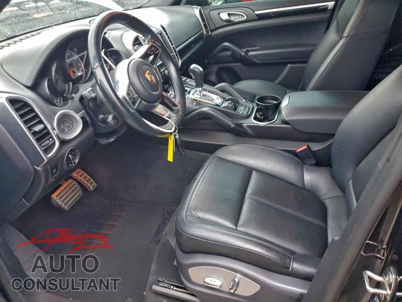 PORSCHE CAYENNE 2015 - WP1AB2A26FLA56203