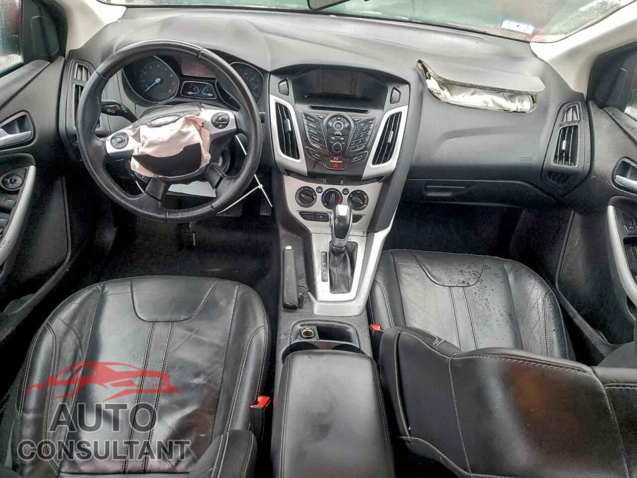 FORD FOCUS 2014 - 1FADP3F26EL415617