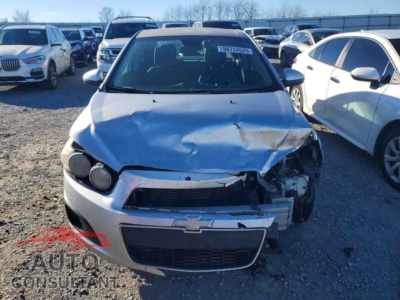 CHEVROLET SONIC 2012 - 1G1JC5SH3C4145390