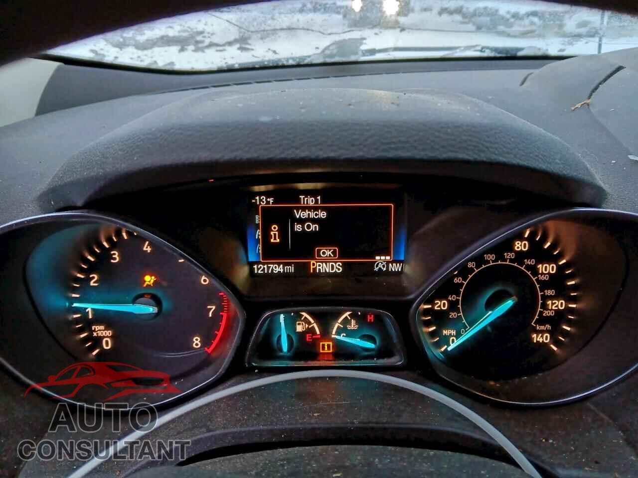 FORD ESCAPE 2018 - 1FMCU9GD1JUC10420