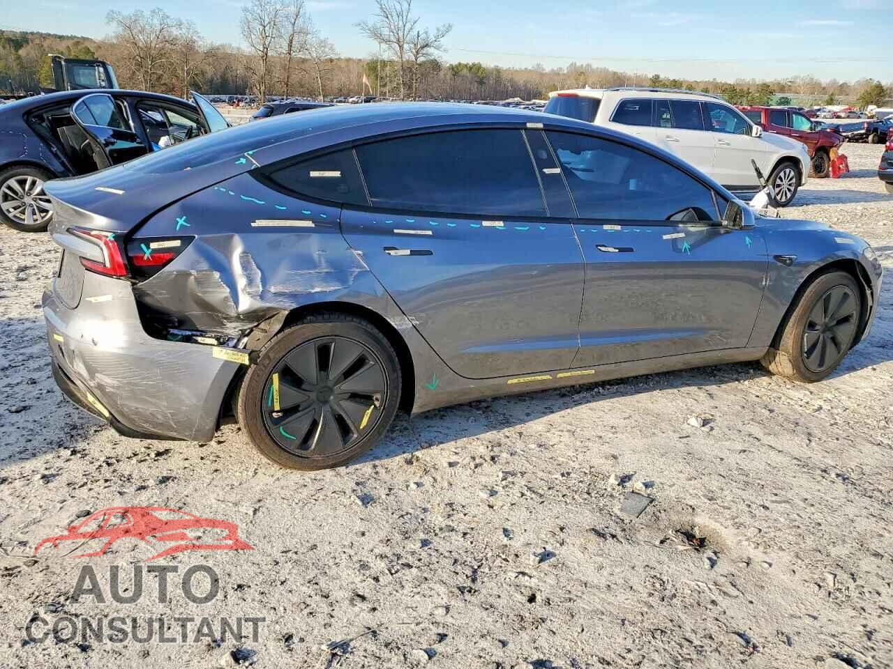 TESLA MODEL 3 2024 - 5YJ3E1EA4RF855787