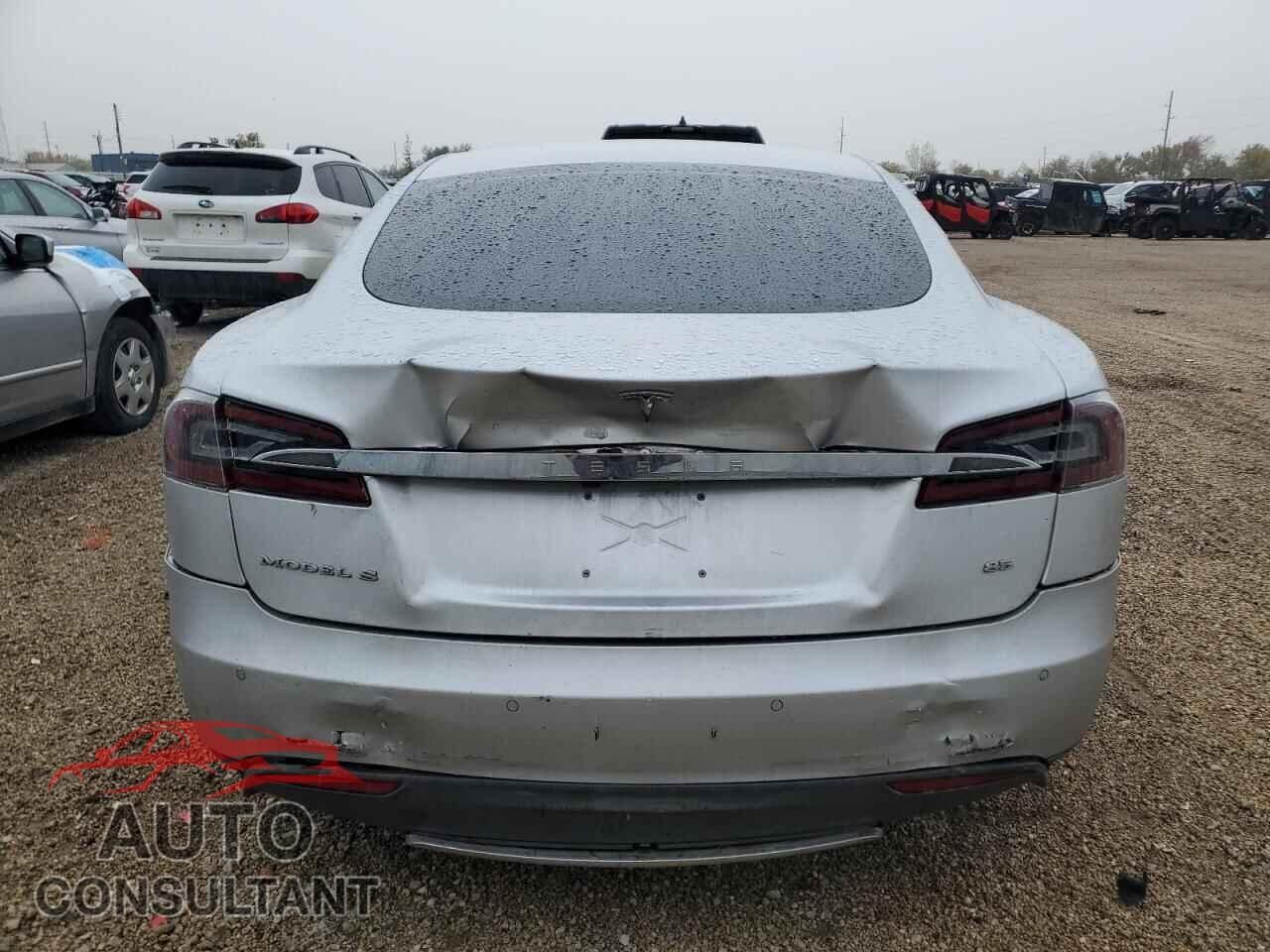TESLA MODEL S 2013 - 5YJSA1DN2DFP28234