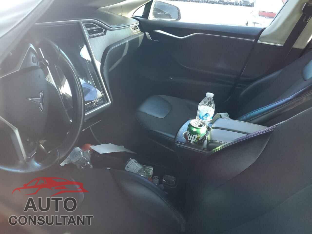 TESLA MODEL S 2013 - 5YJSA1CN7DFP27355