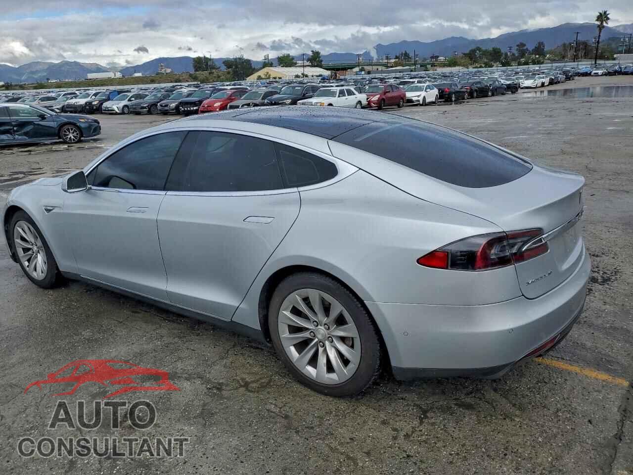 TESLA MODEL S 2016 - 5YJSA1E12GF132959