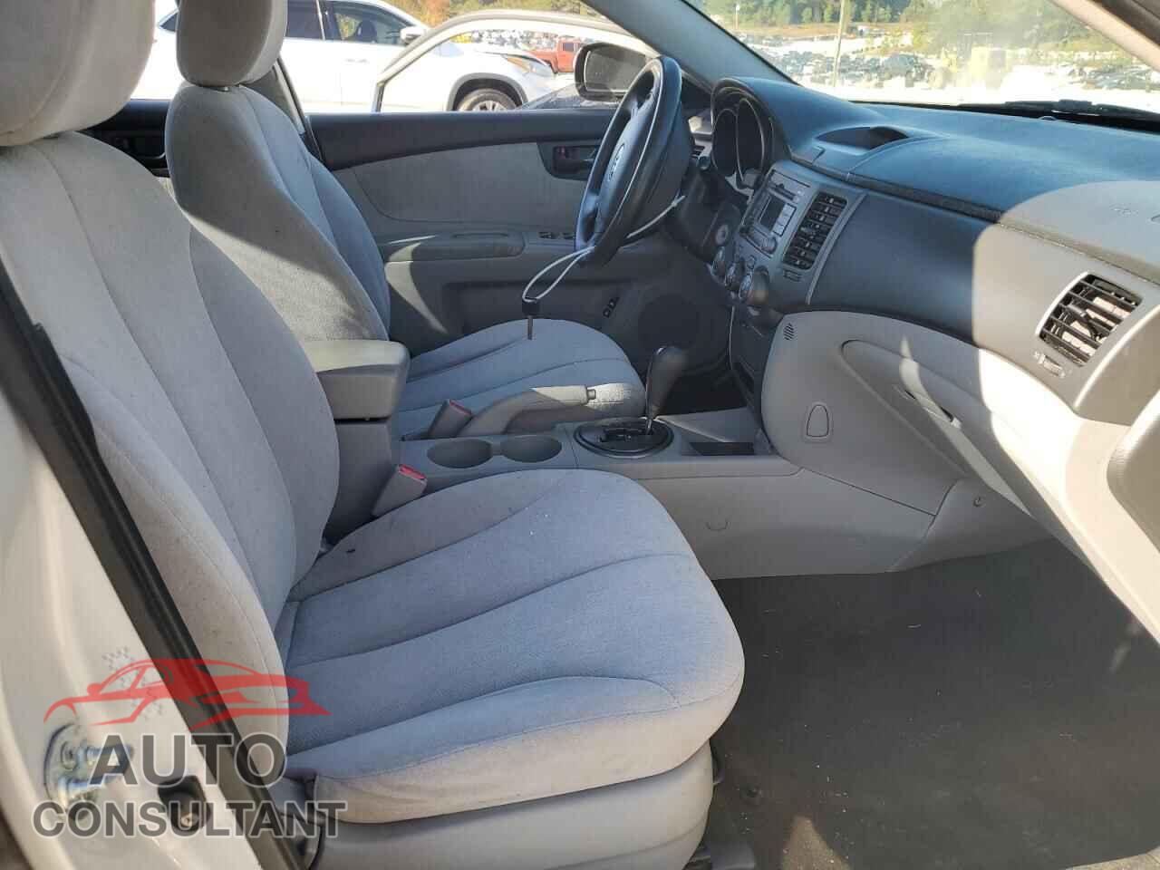 KIA OPTIMA 2010 - KNAGG4A87A5382602
