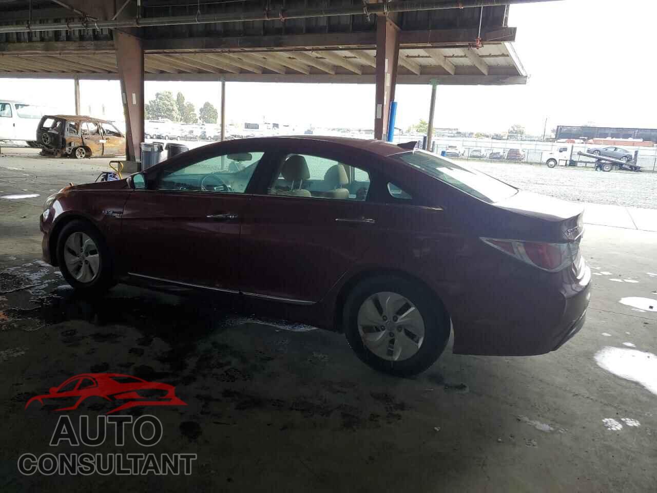 HYUNDAI SONATA 2013 - KMHEC4A41DA069104
