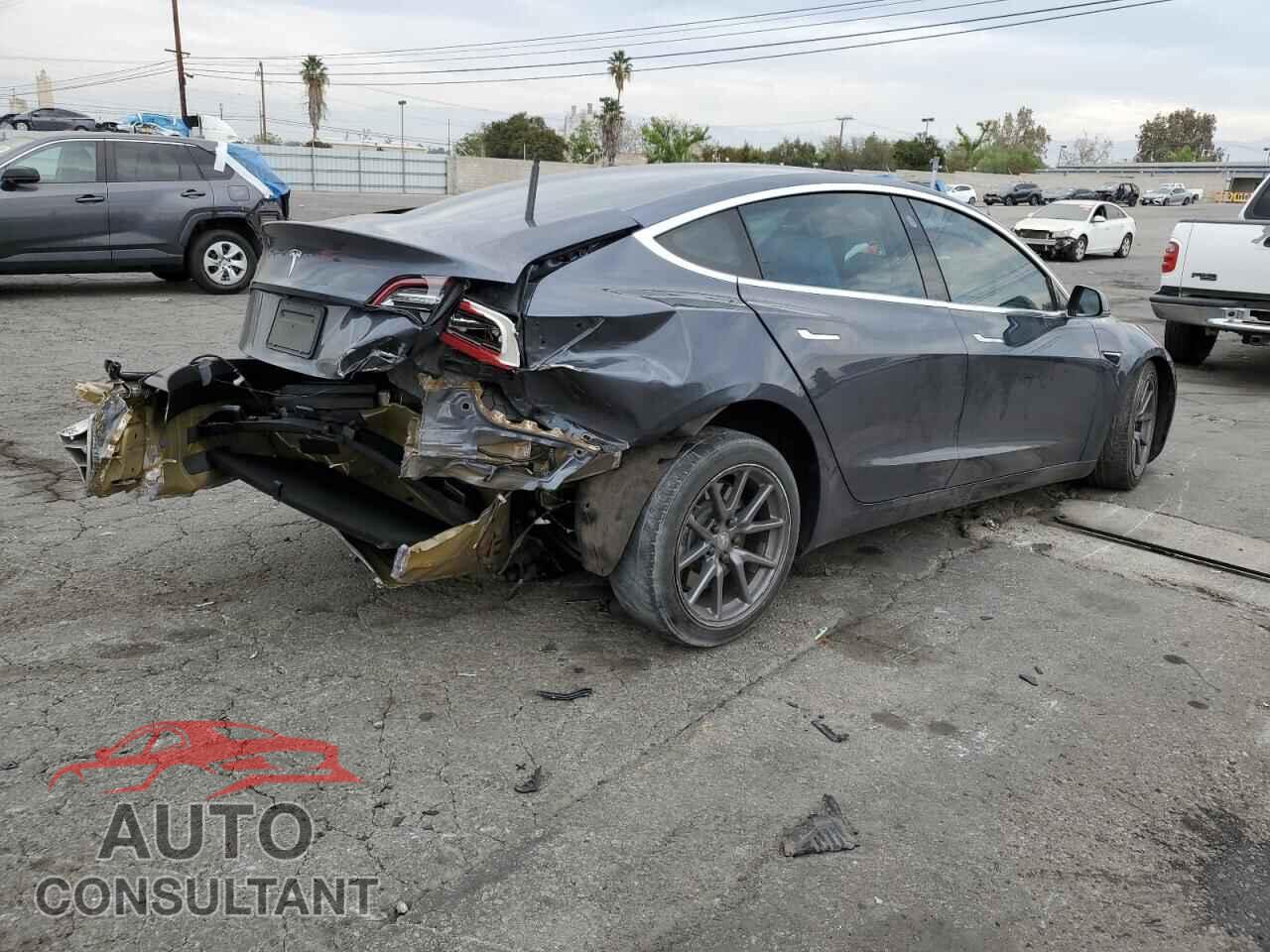 TESLA MODEL 3 2020 - 5YJ3E1EA1LF495935