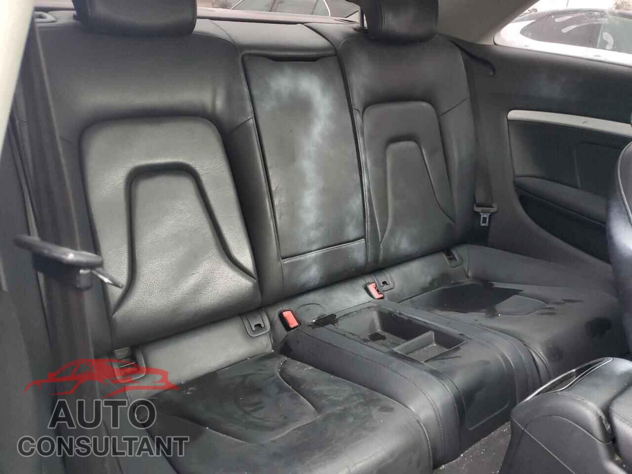 AUDI A5 2012 - WAUGFAFR2CA000845