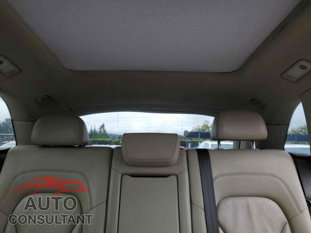 AUDI Q5 2012 - WA1DKAFP7CA001323