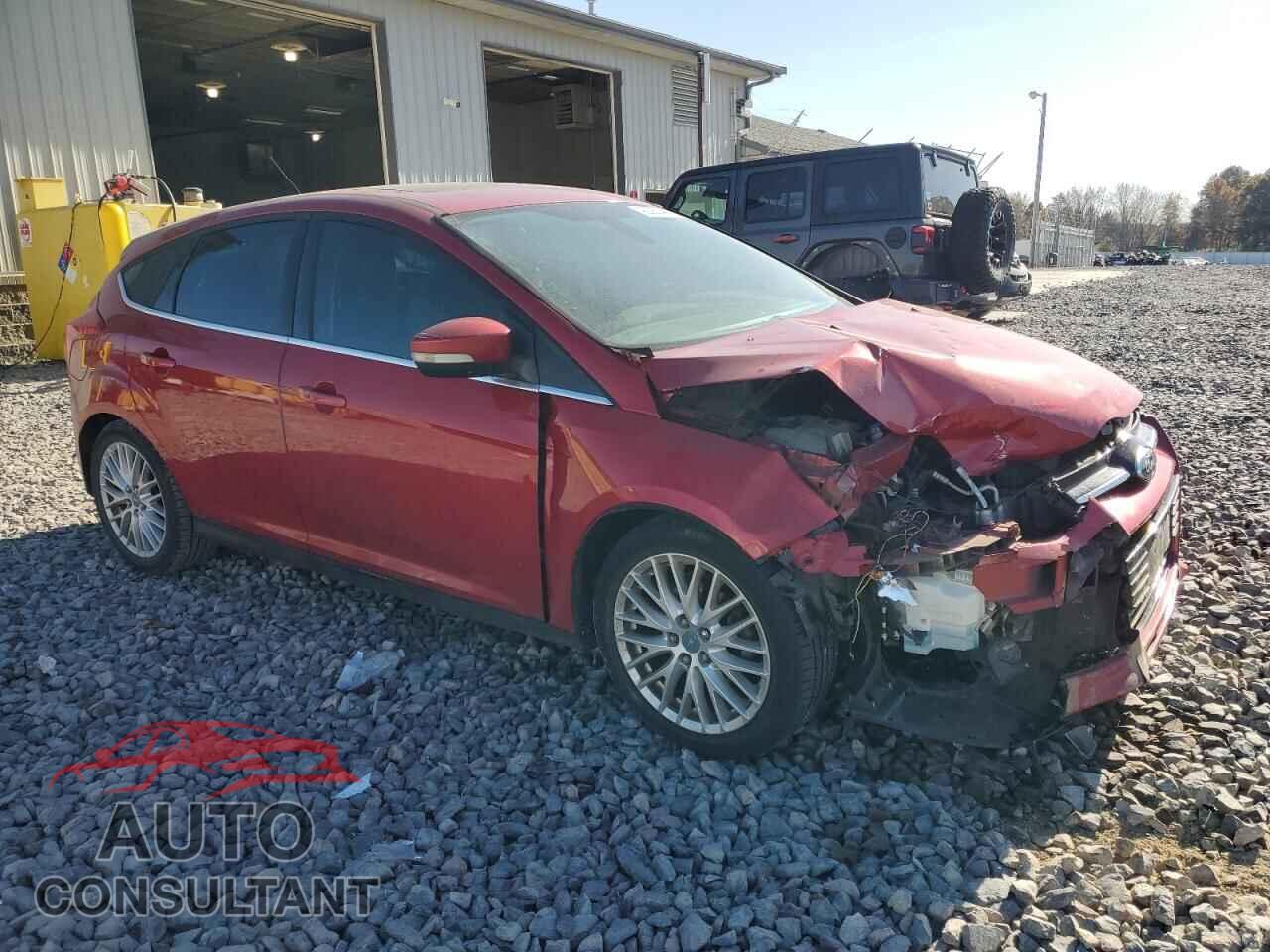 FORD FOCUS 2012 - 1FAHP3M23CL222004
