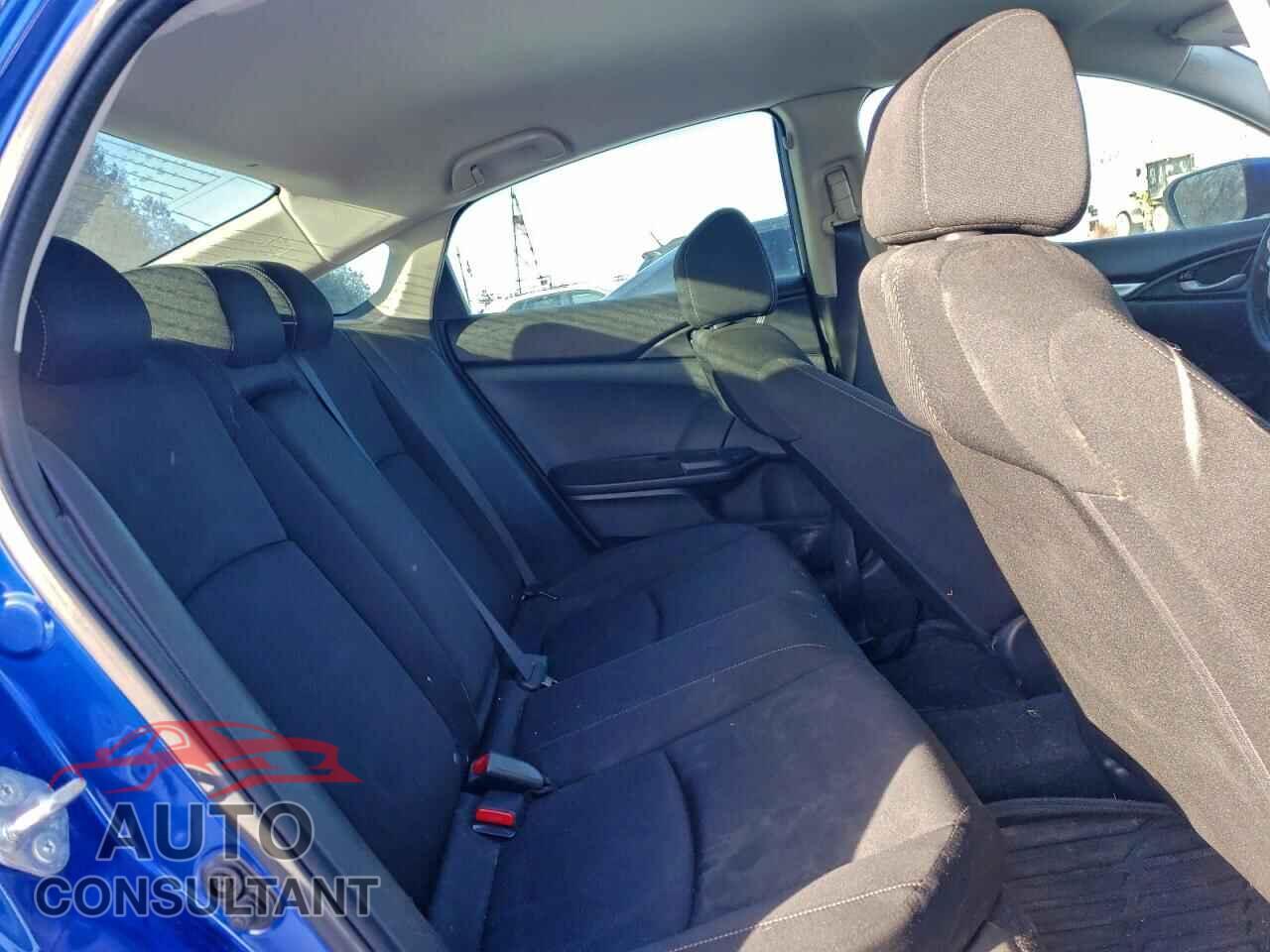 HONDA CIVIC 2018 - 2HGFC2F65JH044647