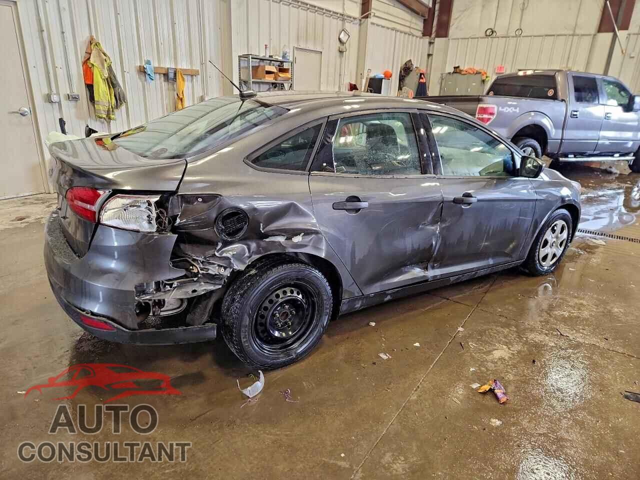 FORD FOCUS 2018 - 1FADP3E2XJL243460