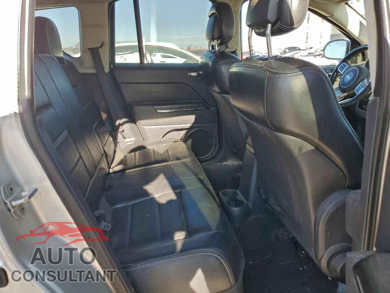 JEEP COMPASS 2011 - 1J4NF5FB1BD257555