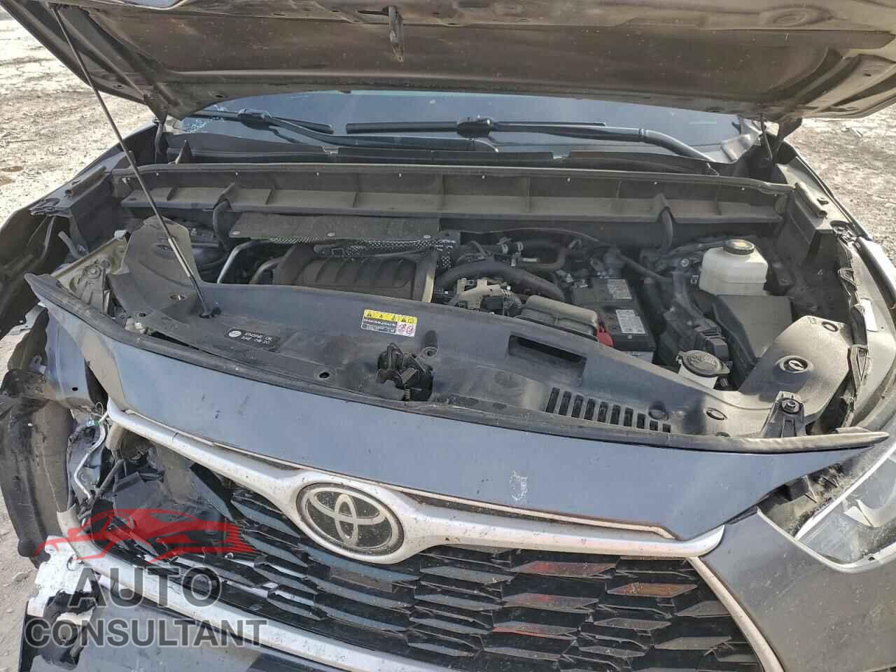 TOYOTA HIGHLANDER 2023 - 5TDKDRBH4PS503395