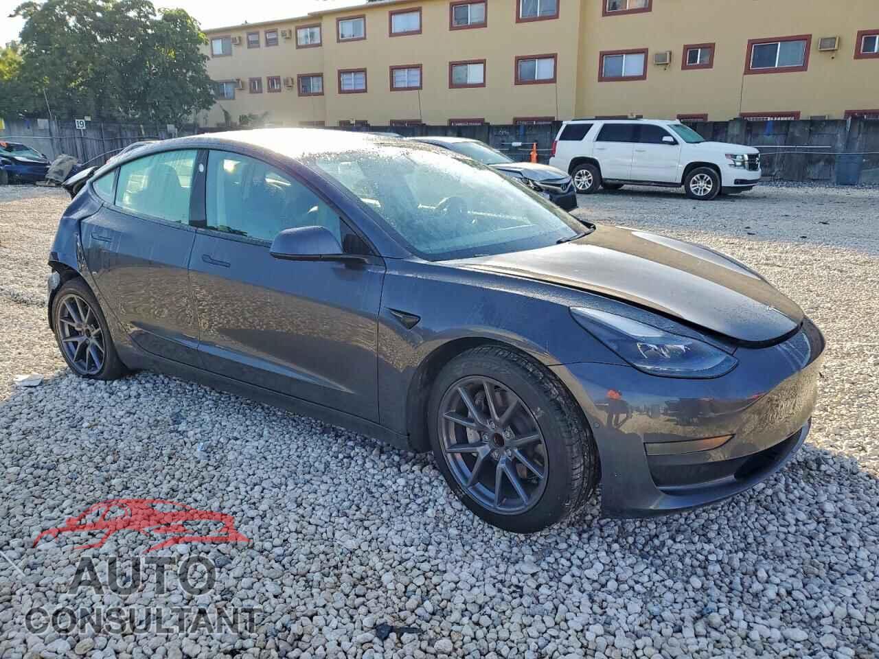 TESLA MODEL 3 2021 - 5YJ3E1EA9MF016923