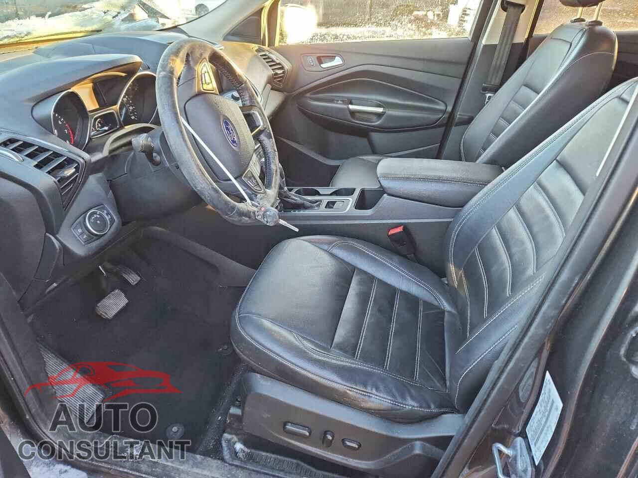 FORD ESCAPE 2018 - 1FMCU9HD2JUB18358