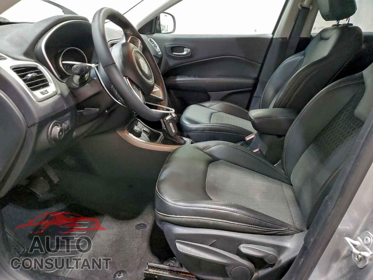 JEEP COMPASS 2018 - 3C4NJDBB2JT142864