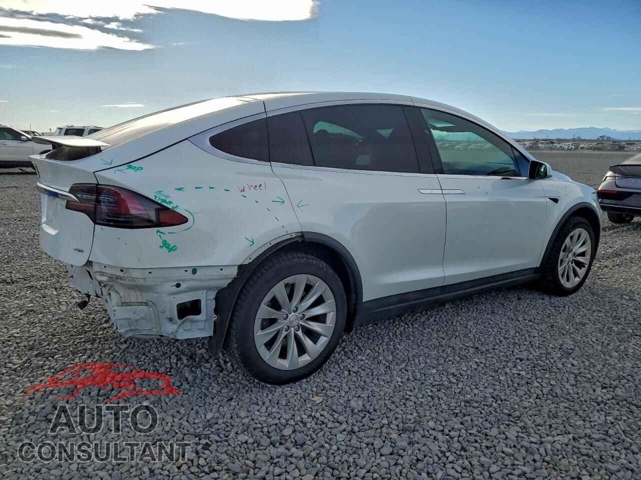 TESLA MODEL X 2018 - 5YJXCDE23JF101205