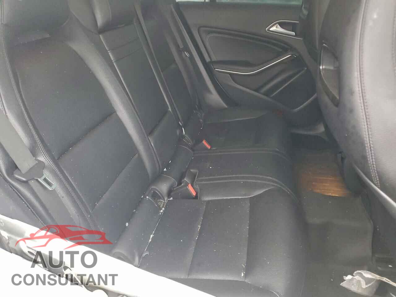 MERCEDES-BENZ CLA-CLASS 2015 - WDDSJ4GB2FN200030