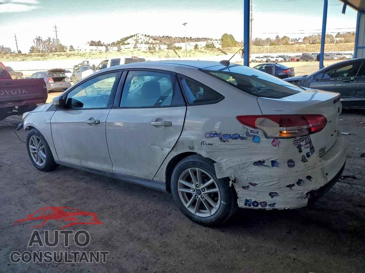 FORD FOCUS 2016 - 1FADP3F22GL391545