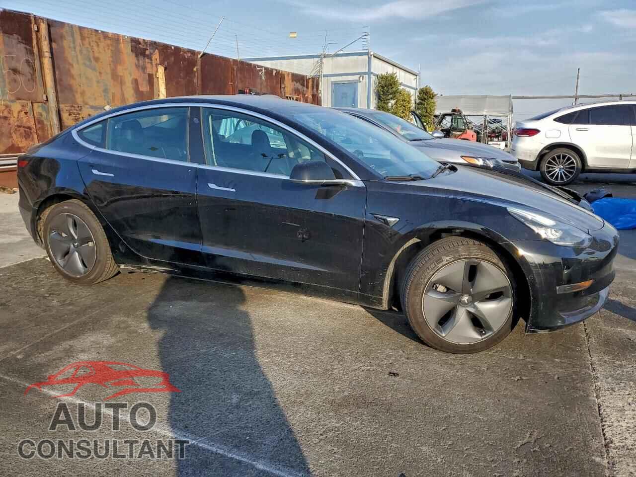 TESLA MODEL 3 2019 - 5YJ3E1EA1KF399608