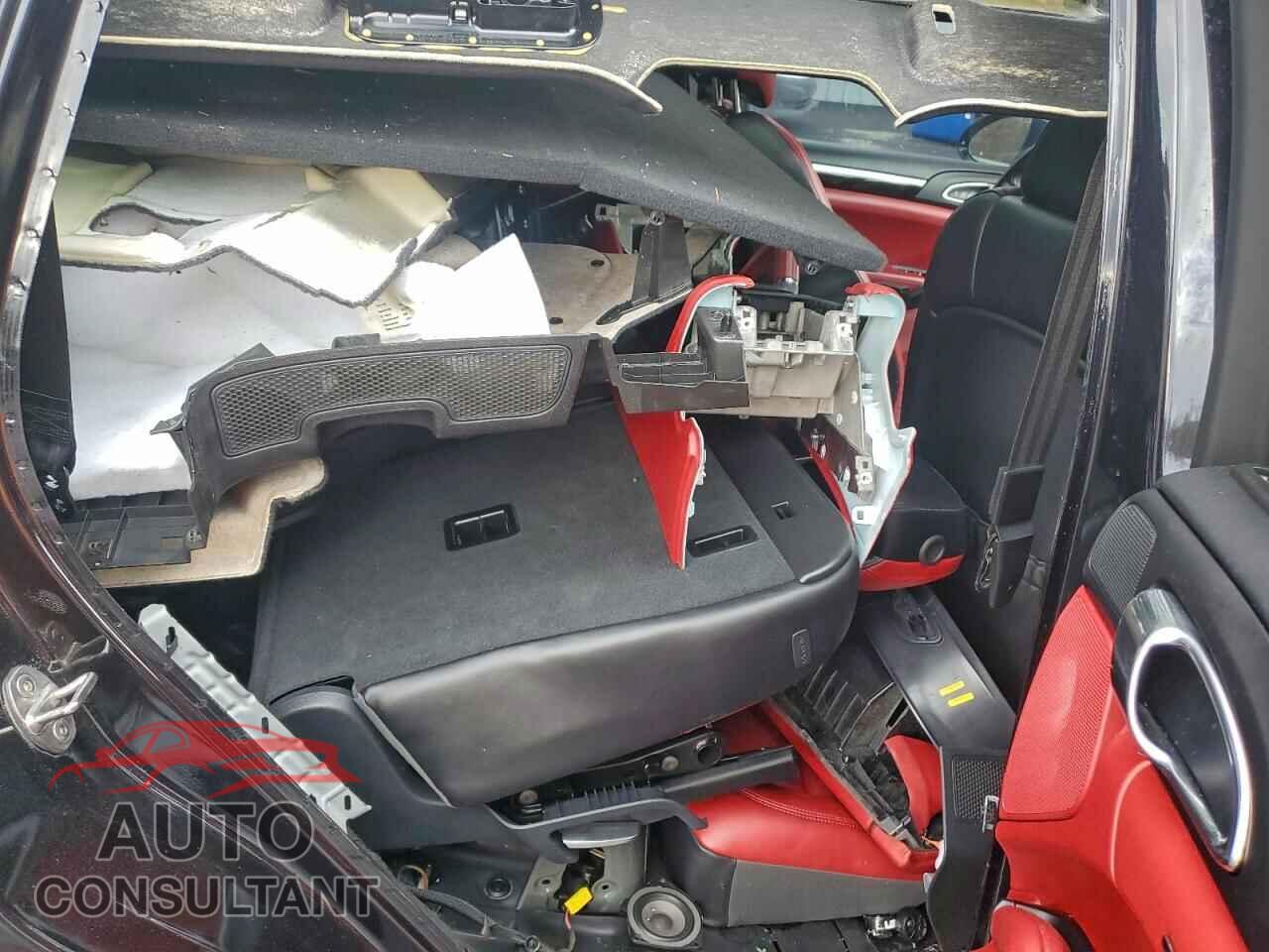 PORSCHE CAYENNE 2017 - WP1AA2A26HKA86362