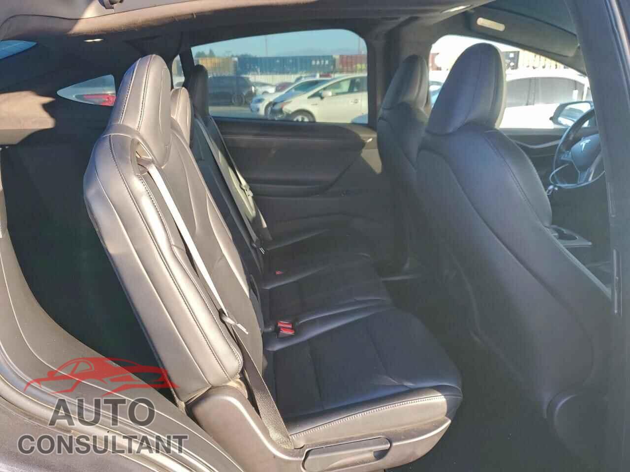TESLA MODEL X 2021 - 5YJXCDE49MF323799