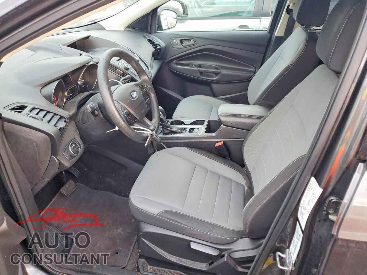 FORD ESCAPE 2017 - 1FMCU0F73HUD97287