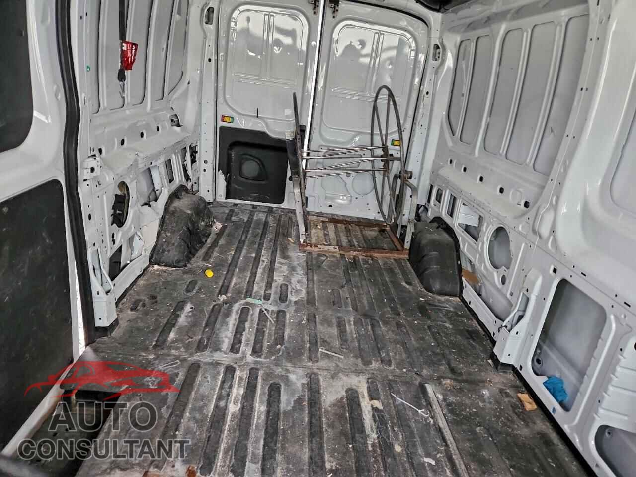 FORD TRANSIT 2023 - 1FTBR2C80PKA71211
