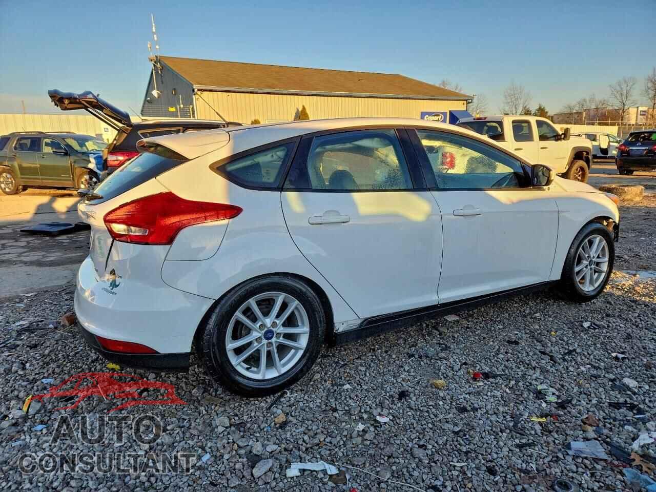 FORD FOCUS 2018 - 1FADP3K22JL286047