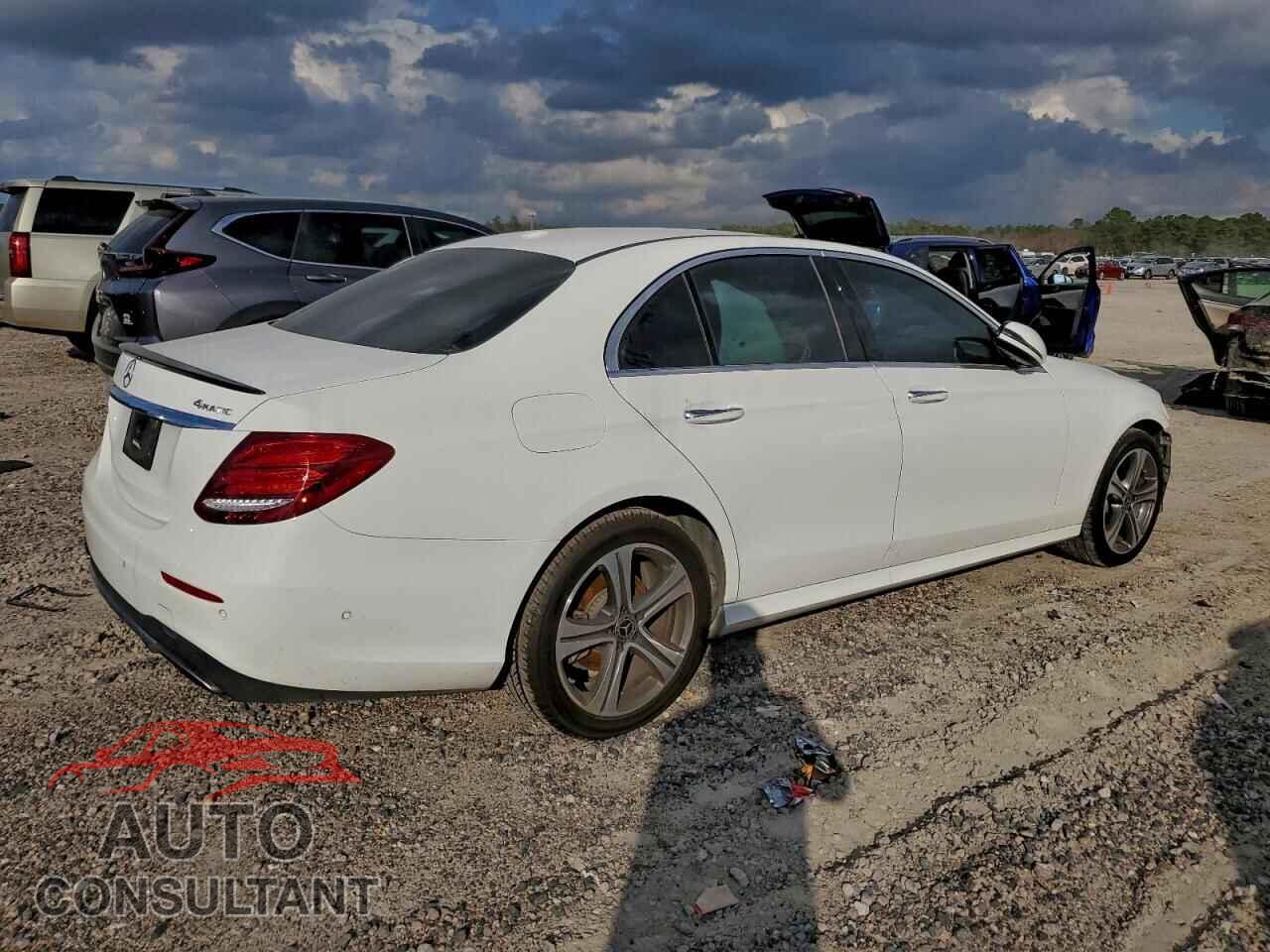 MERCEDES-BENZ E-CLASS 2018 - WDDZF4KB0JA479839