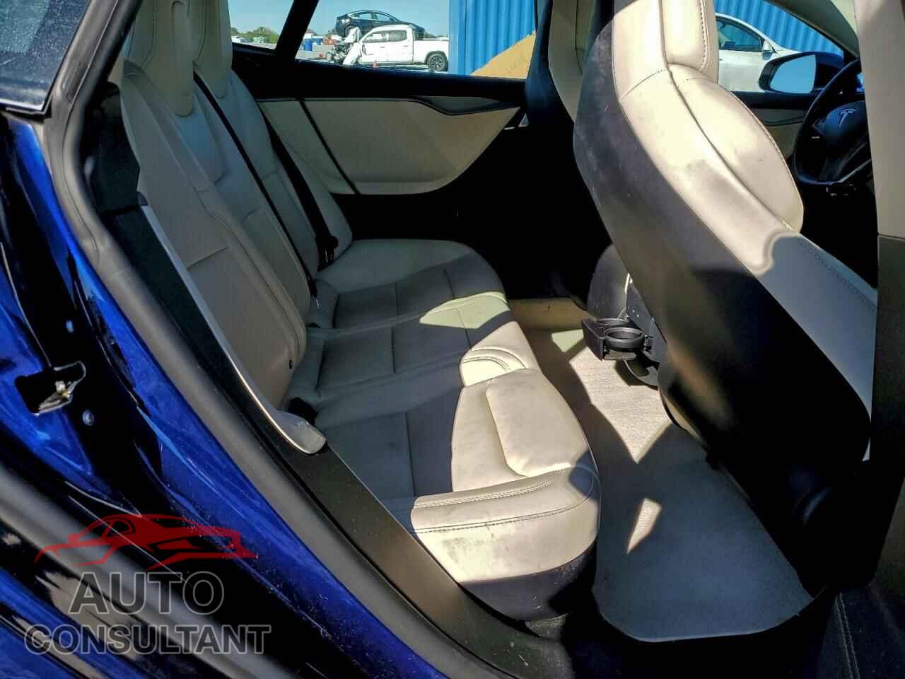 TESLA MODEL S 2018 - 5YJSA1E22JF260280