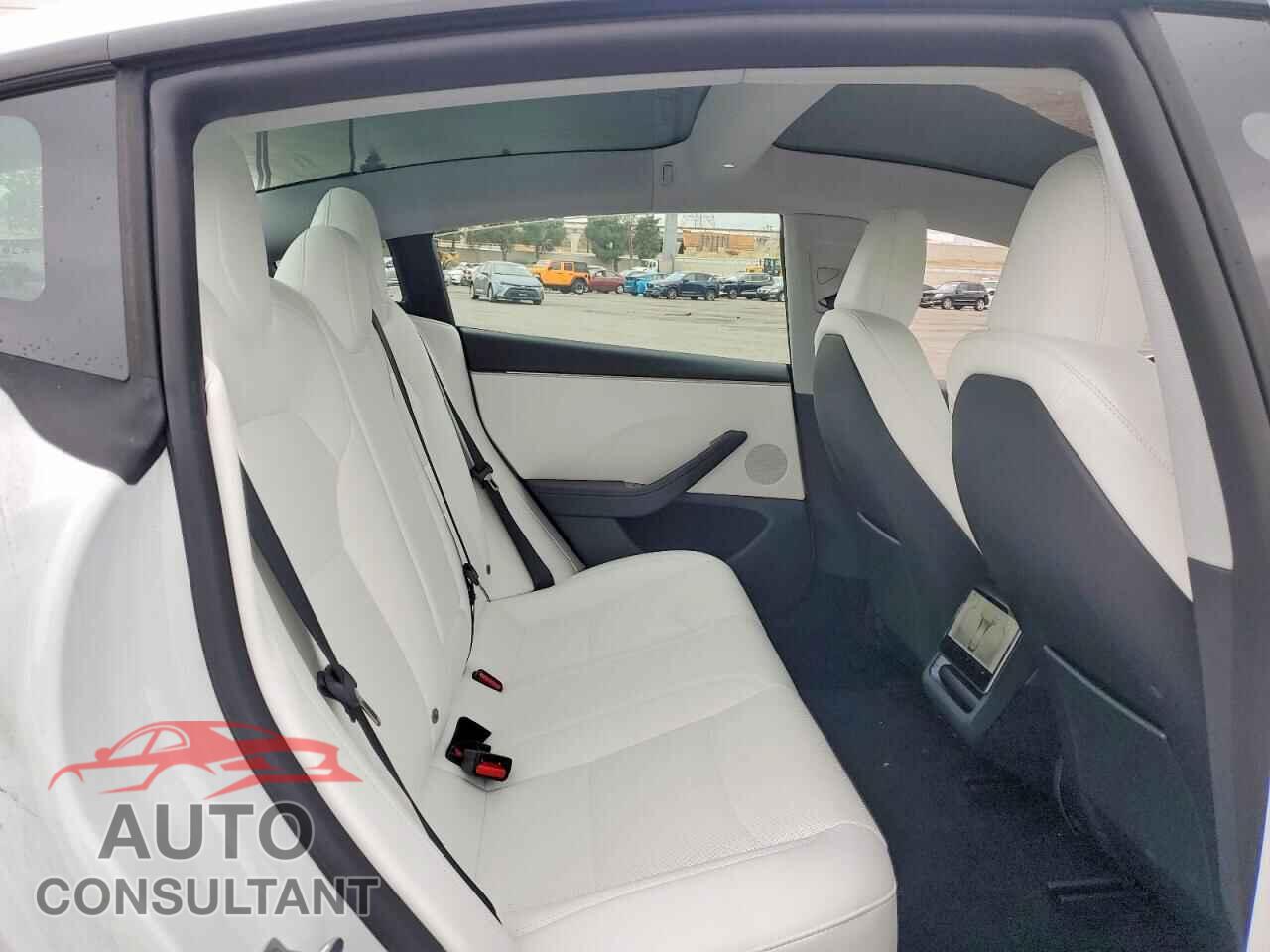 TESLA MODEL 3 2025 - 5YJ3E1EA7SF080293