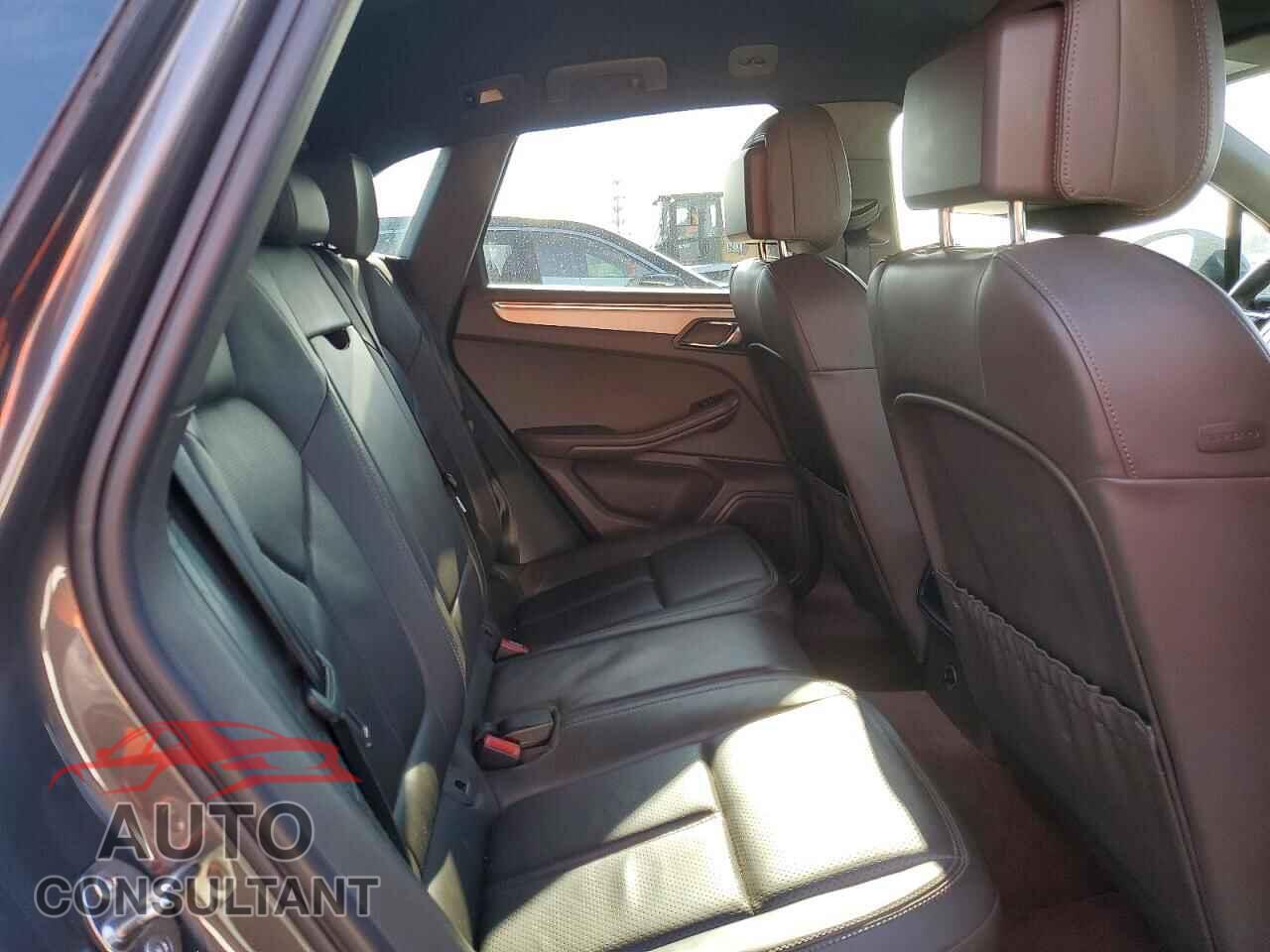 PORSCHE MACAN 2015 - WP1AB2A54FLB42507