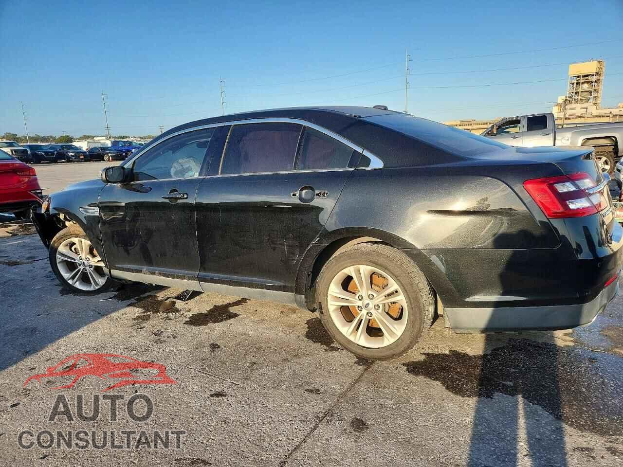 FORD TAURUS 2015 - 1FAHP2E82FG174859
