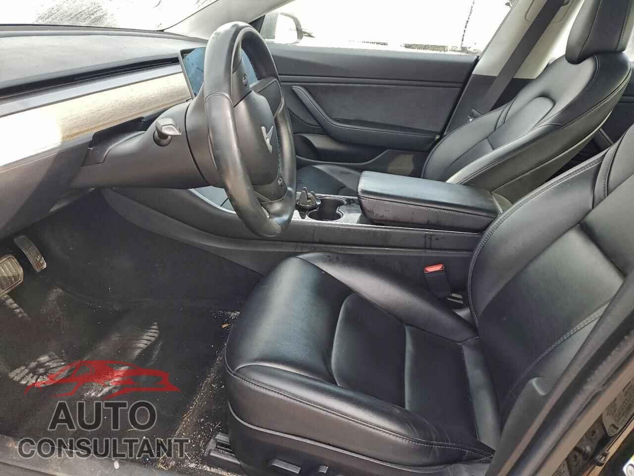 TESLA MODEL 3 2018 - 5YJ3E1EA1JF075590