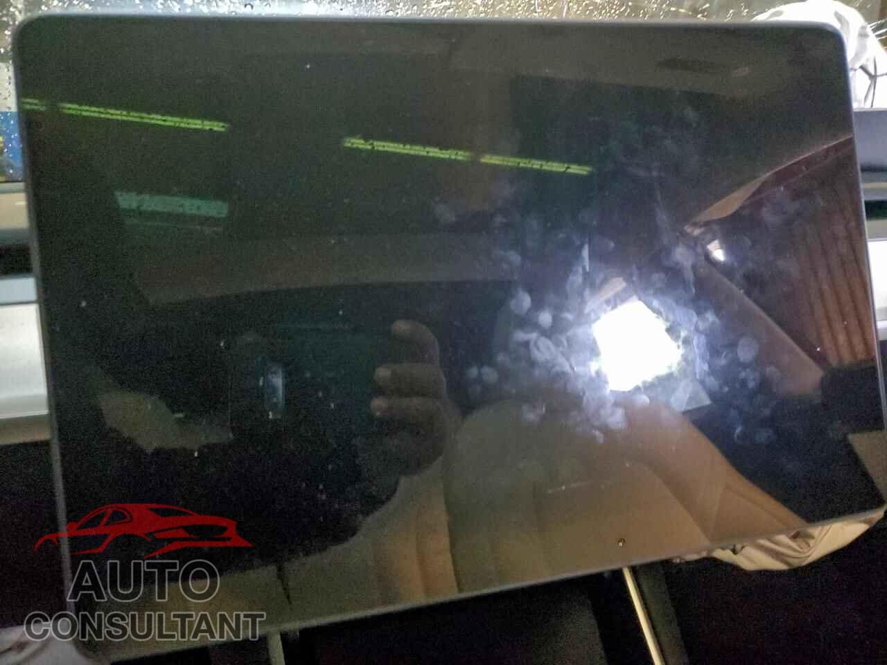 TESLA MODEL 3 2019 - 5YJ3E1EB6KF421904