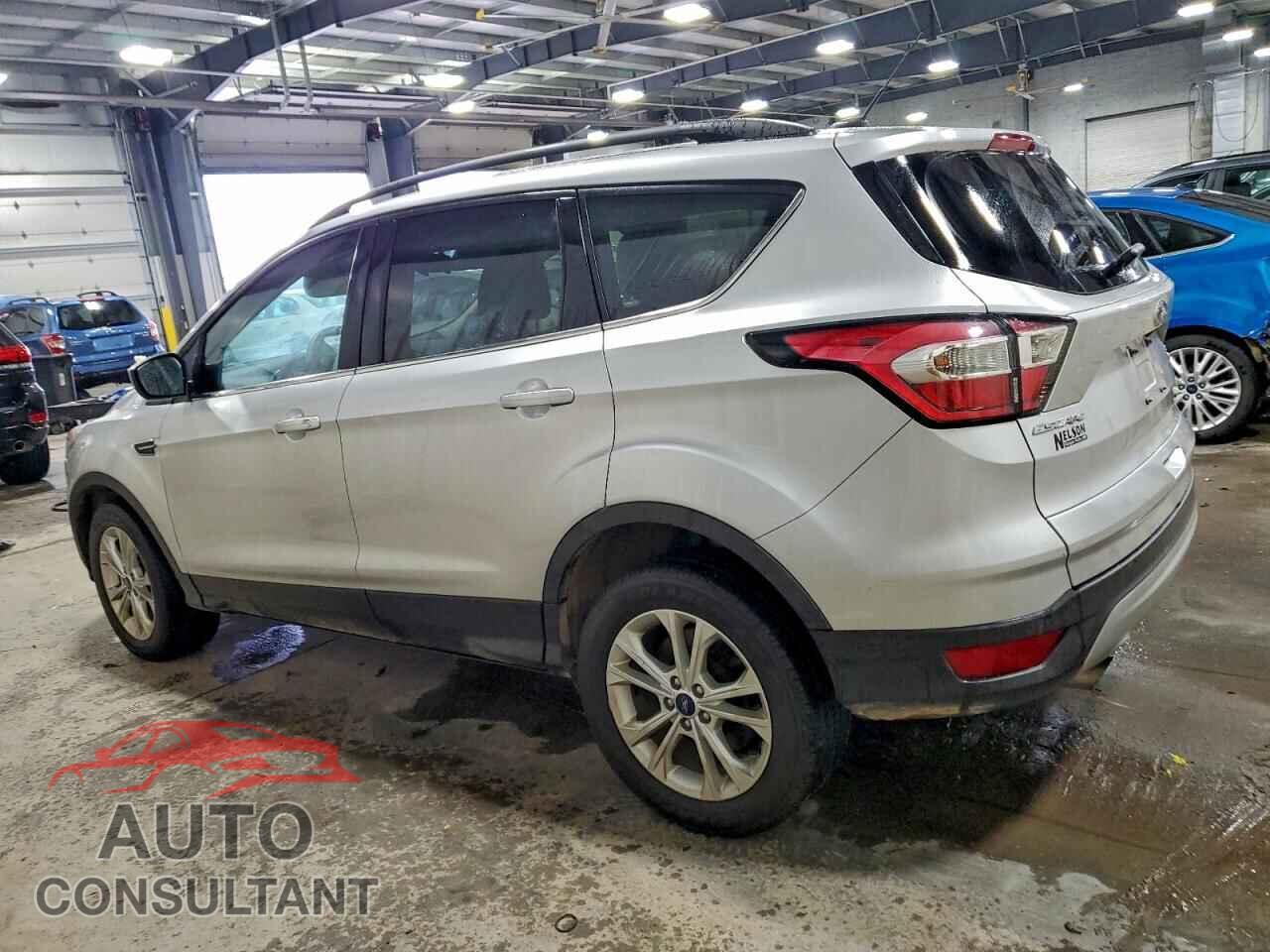 FORD ESCAPE 2017 - 1FMCU9GD5HUC01875