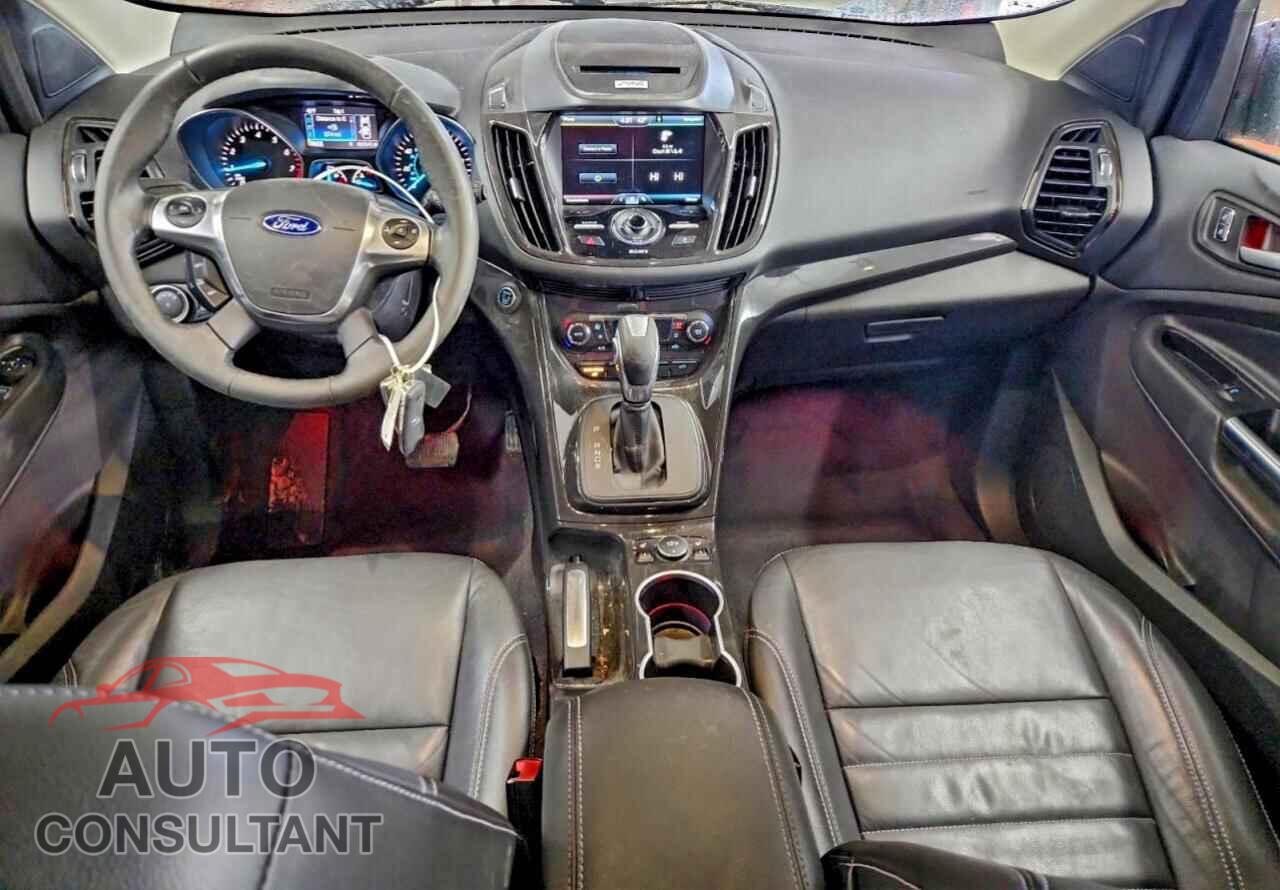 FORD ESCAPE 2015 - 1FMCU0J97FUC86456