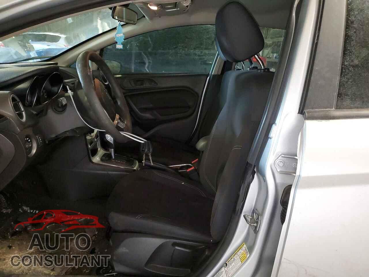 FORD FIESTA 2017 - 3FADP4EJ9HM109674