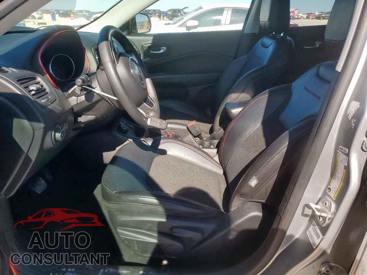 JEEP COMPASS 2021 - 3C4NJDDB9MT590858
